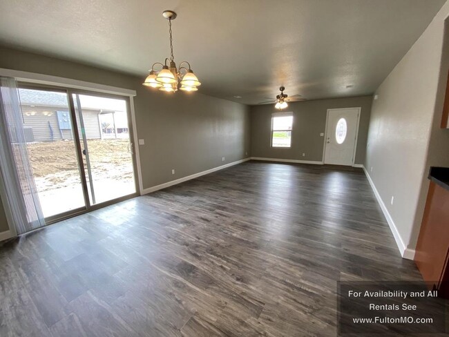 Building Photo - 501 Commons Drive