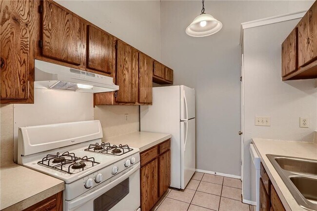 Foto del edificio - 11405 Walnut Ridge Dr