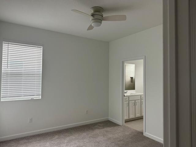 Foto del edificio - 4663 Hollister Ave
