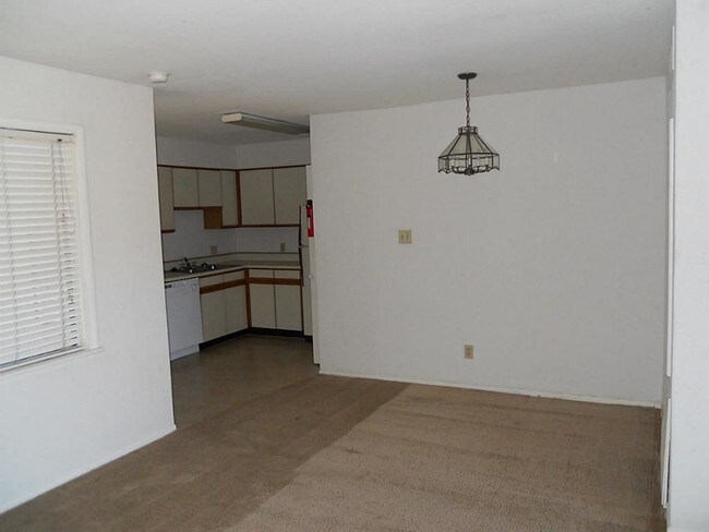 Foto del edificio - 6107 Snug Harbor Dr