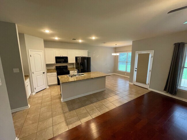Building Photo - Gorgeous 3 bedroom Home in South Bossier