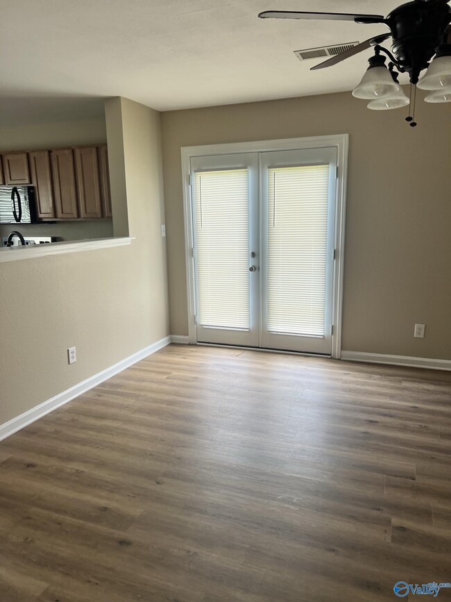 Foto del edificio - 3061 Castlecreek Dr SW