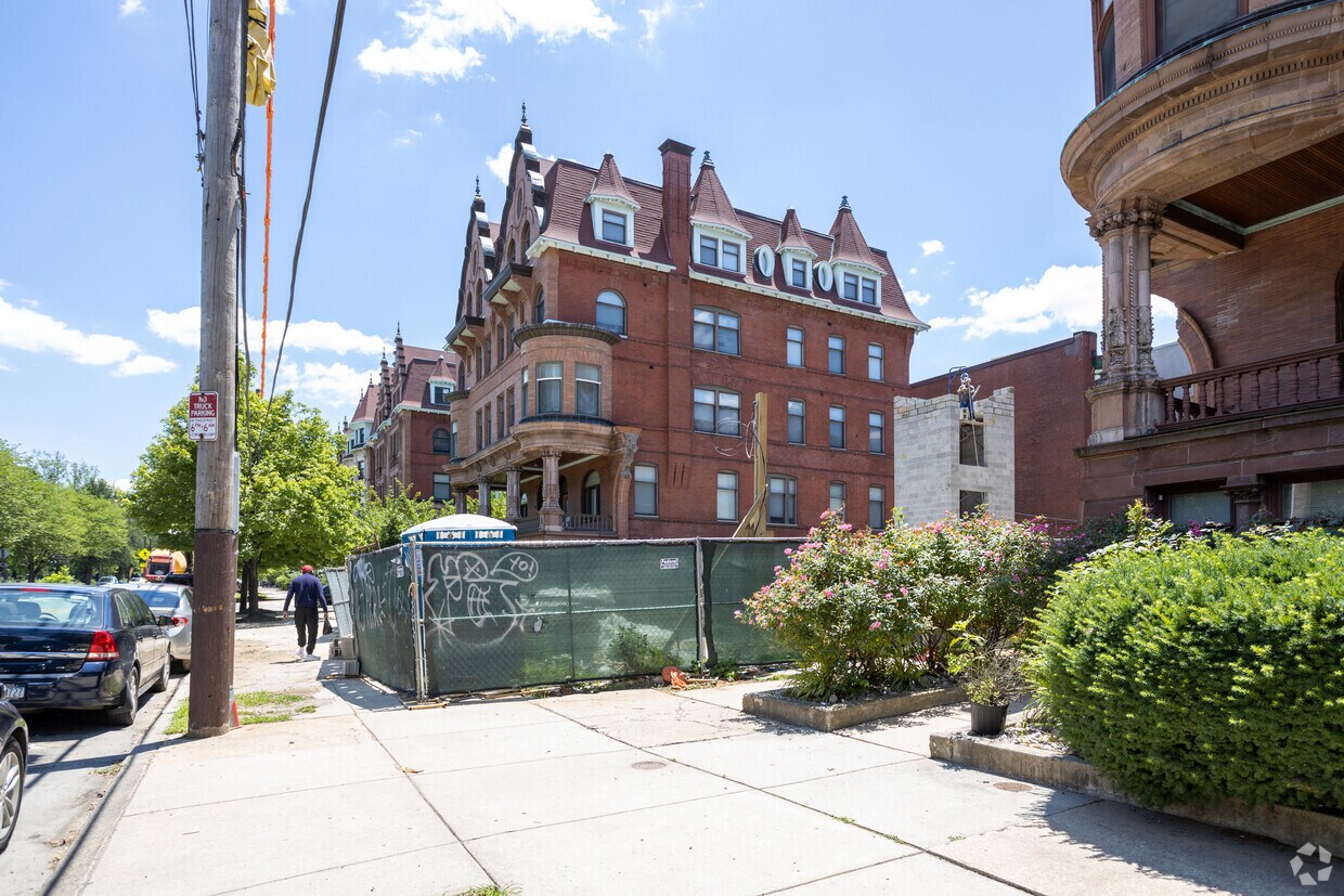 Foto de la construcción - 4146-4148 Parkside Ave