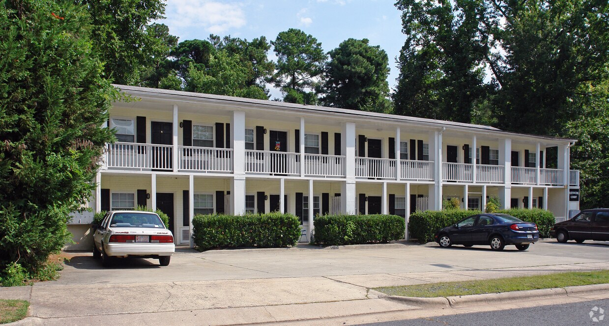 Building Photo - Vesson Court