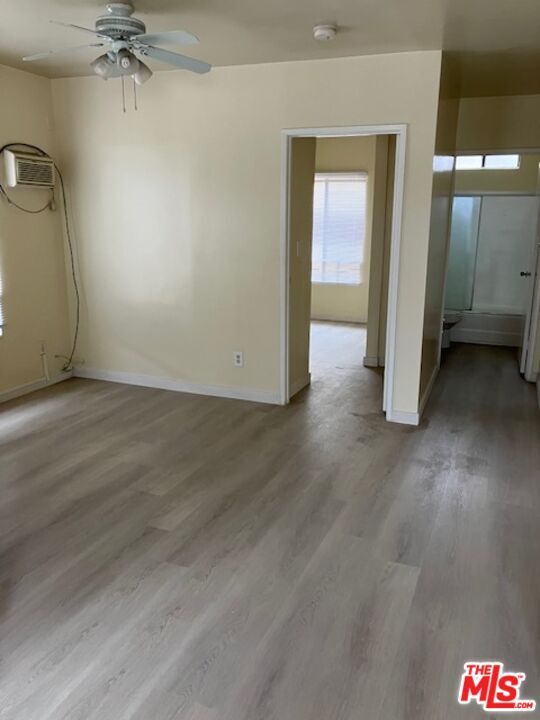 Foto del edificio - 910 S Kingsley Dr