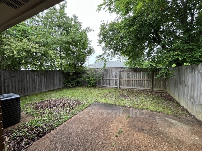 Building Photo - 1744 Camille Way