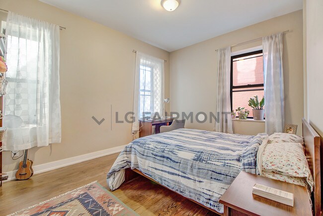 Building Photo - 159 W 118th St
