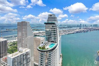 Building Photo - 300 Biscayne Blvd Way