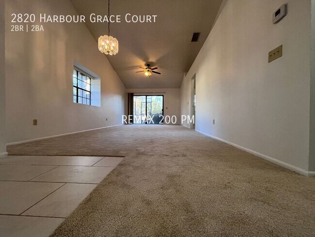 Foto del edificio - 2820 Harbour Grace Ct