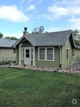 Building Photo - 532 Parkhill Dr