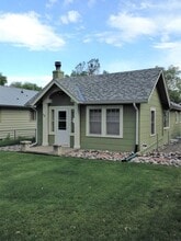 Building Photo - 532 Parkhill Dr