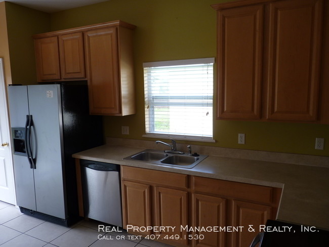 Foto del edificio - Big 4 BR / 2 BA Home In Robinson Hills