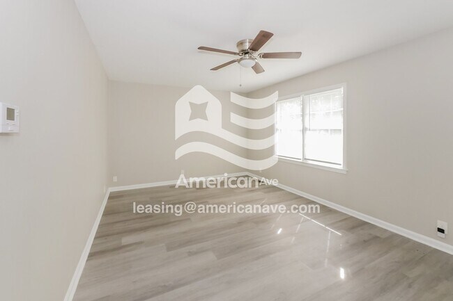 Foto del edificio - 4150 Roman Ct