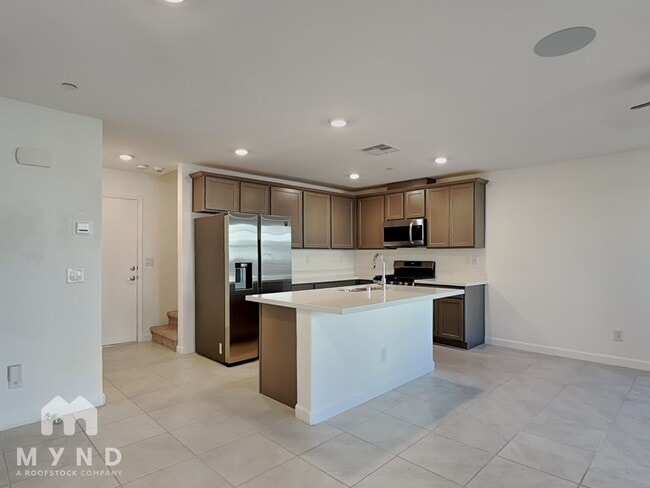 Building Photo - 3534 Alpheus River Ave