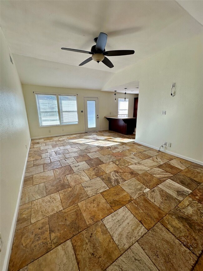 Building Photo - 5142 37th St E