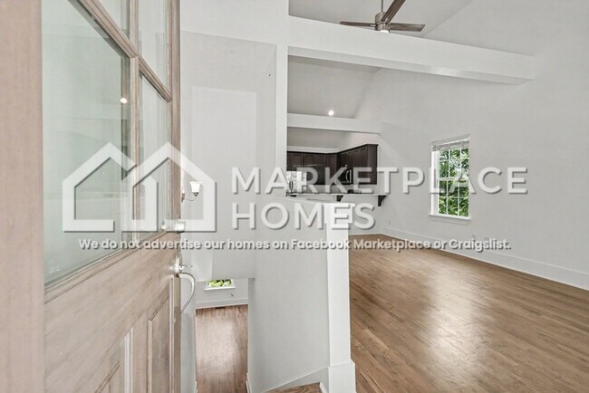 Foto del edificio - 155 Arbor Lp