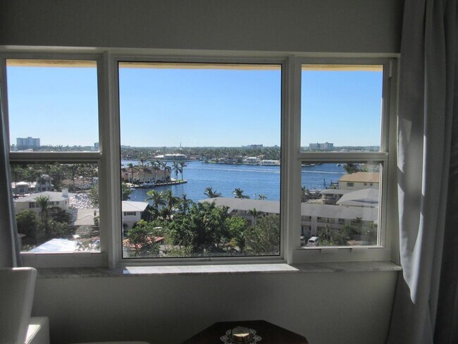 Foto del edificio - 1200 Hibiscus Ave