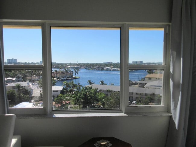 Building Photo - 1200 Hibiscus Ave