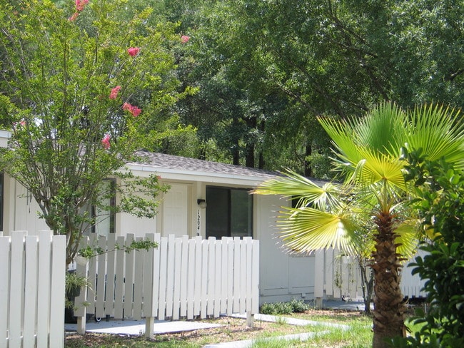 Building Photo - Bridgepoint Apartments