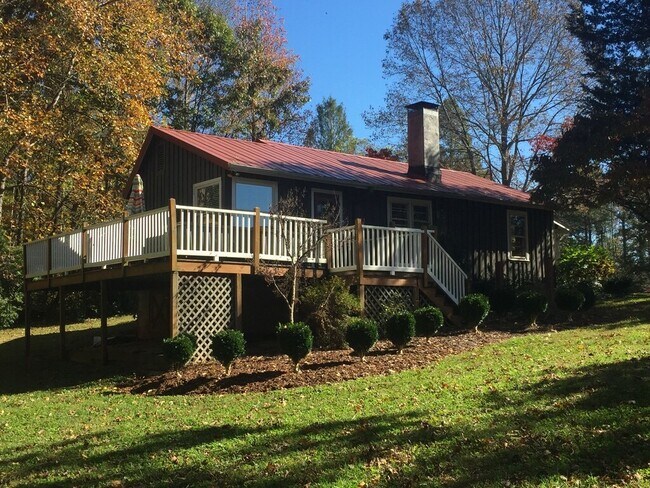 Foto del edificio - 70 Possum Trot Ln