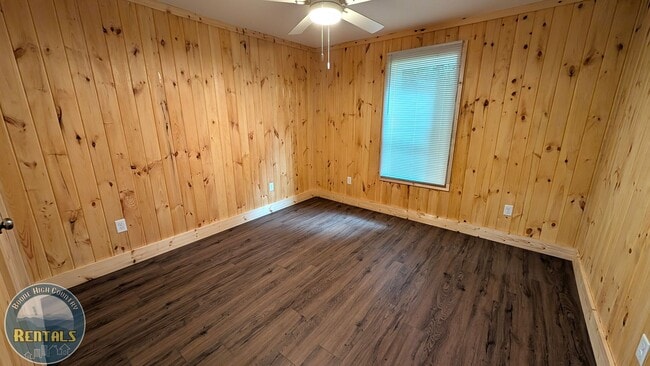 Building Photo - 1776 US-421