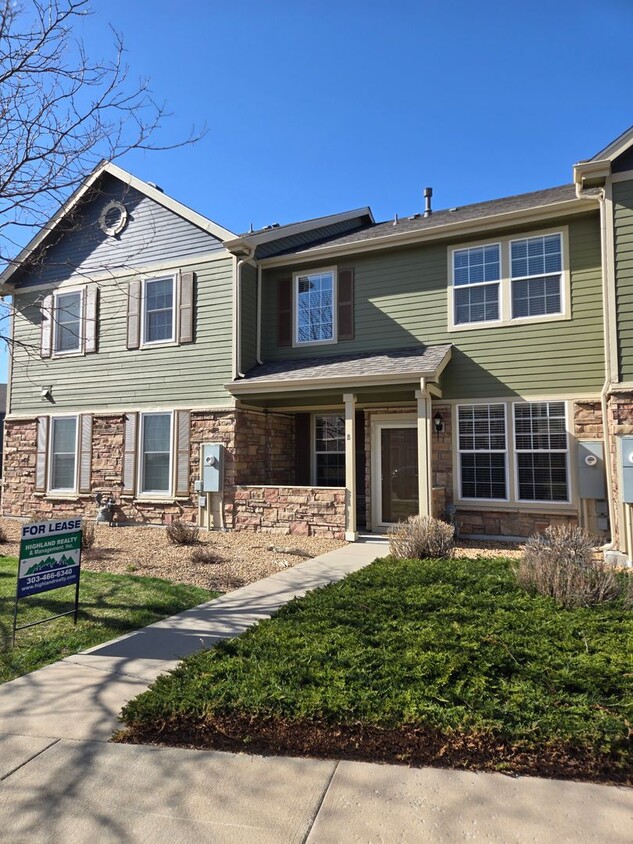 Primary Photo - Charming 2 Bedroom 2 bath townhome