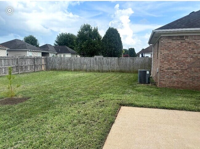 Foto del edificio - 3380 Fair Oaks Cir