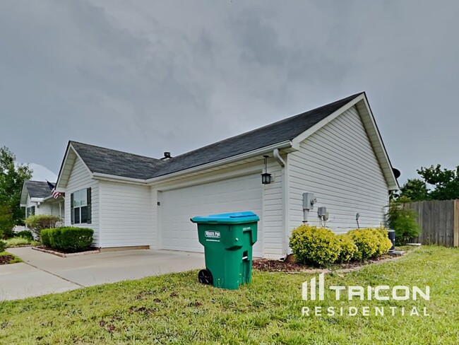 Building Photo - 178 Greenleaf Dr