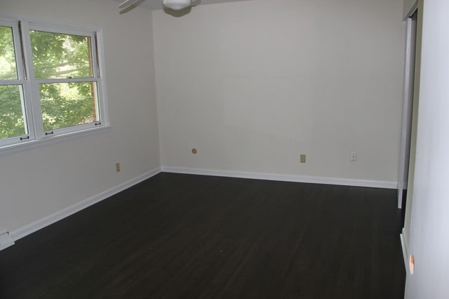 Bedroom 1 - 1023 Ridgedale Dr E