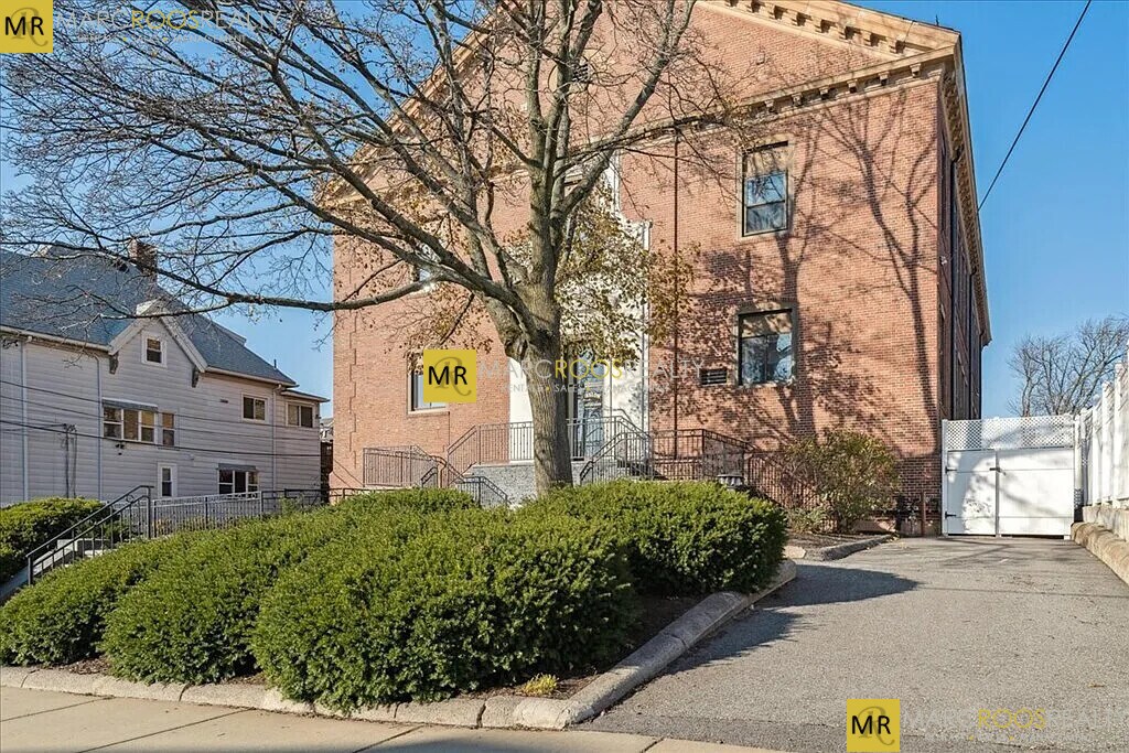 Foto principal - 12 Locust St