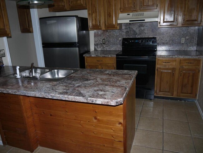 Foto del edificio - 6897 NW Willow Springs
