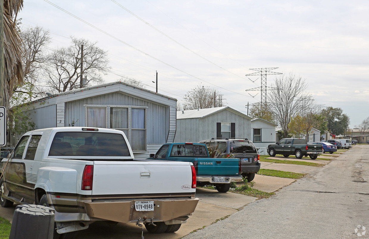 Foto principal - Tanner Road Mobile Home Park