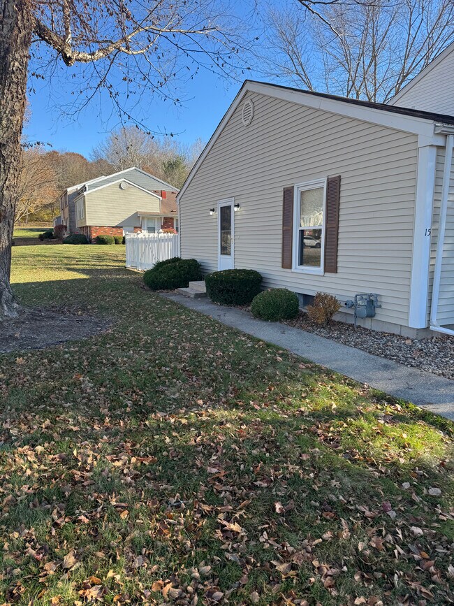 Foto del edificio - 15 S Yorktown Rd