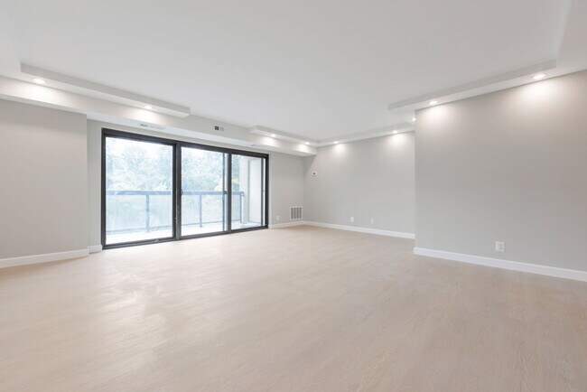 Foto del edificio - 205 Yoakum Pky