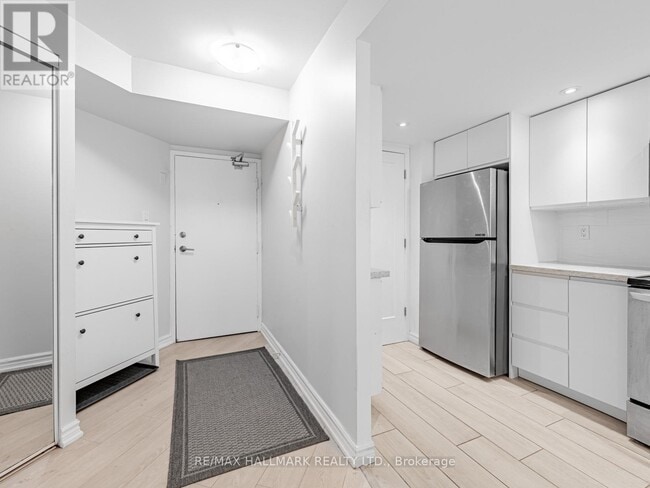 Building Photo - 77 Maitland Pl