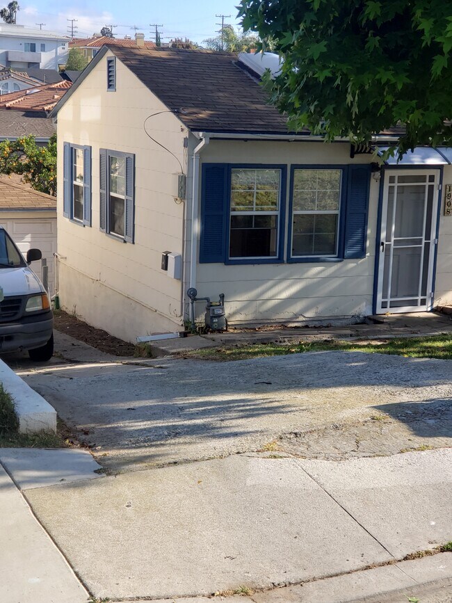 1908 Marshallfield Ln, Redondo Beach, CA 90278 House for Rent in