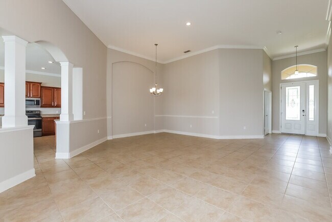 Foto del edificio - 5630 Vintage View Ave