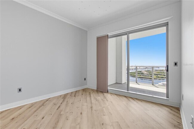 Foto del edificio - 449 S 12th St
