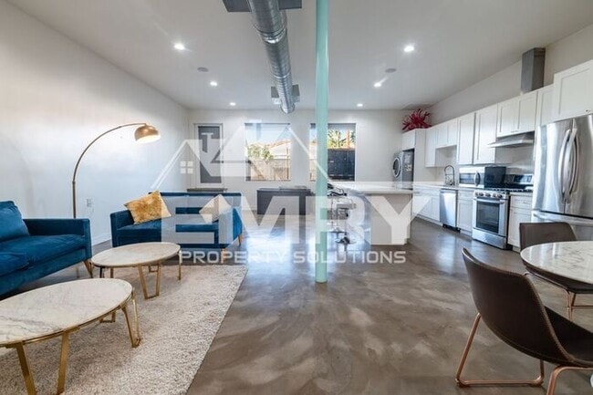 Prime Commercial Office Space Available Beverly Blvd Los Angeles - Prime Commercial Office Space Available Beverly Blvd Los Angeles House