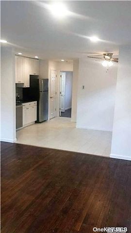 Foto del edificio - 442 E Broadway