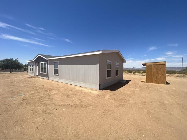 Foto del edificio - 3725 Gila Rd