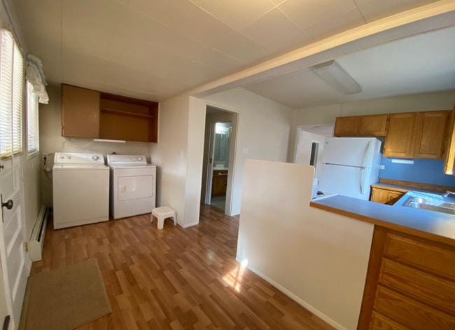 Building Photo - 807 S 2nd St