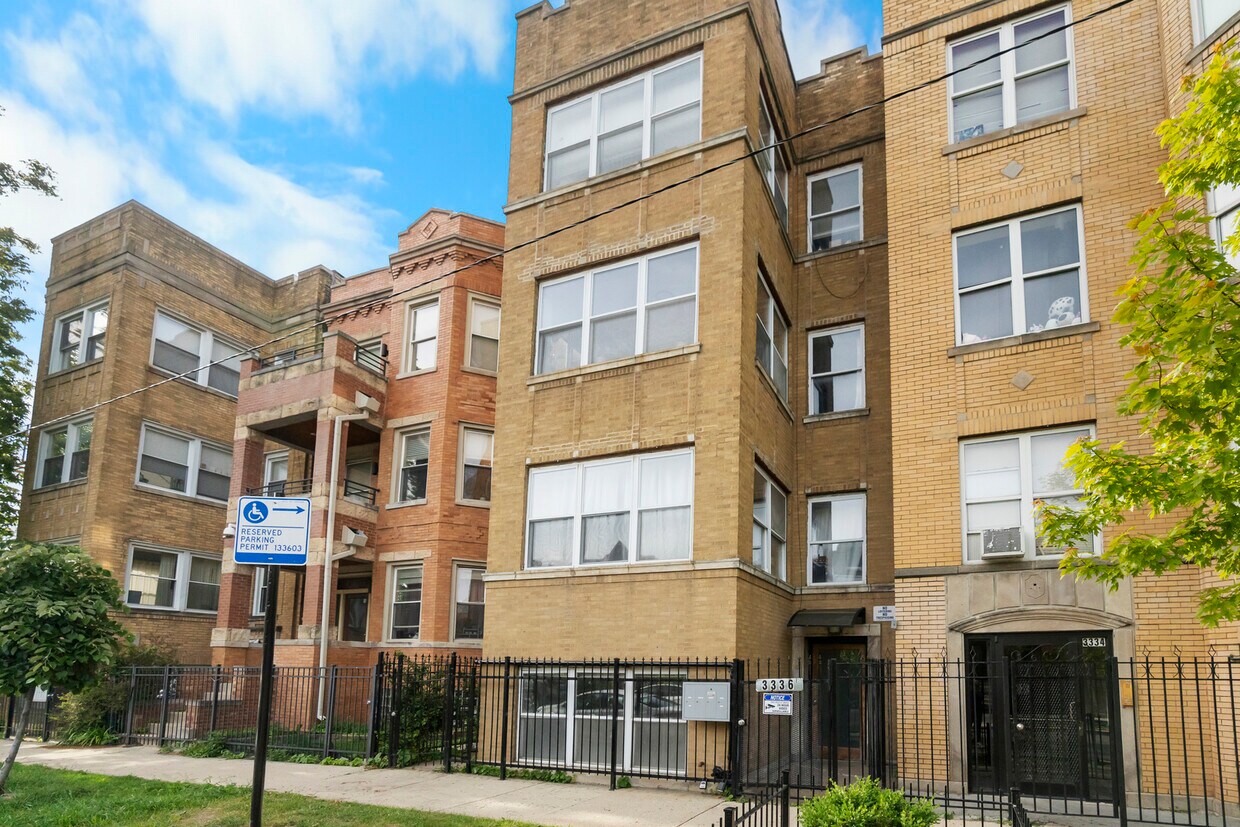 Foto principal - 3336 W Potomac Ave
