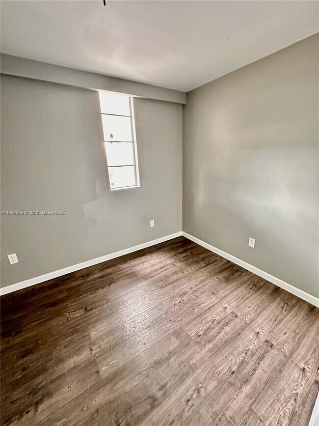 Foto del edificio - 6326 NW 4th Ave