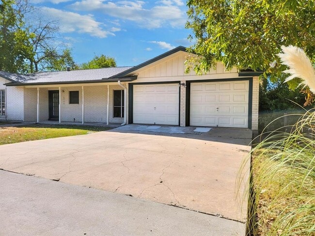 Building Photo - Beautiful 3 BR / 2 BA Home in Round Rock!