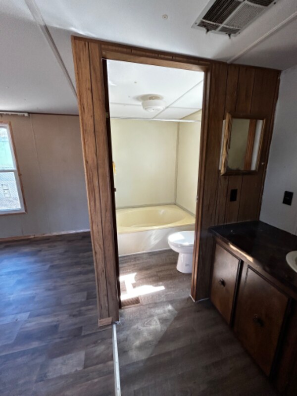 Building Photo - 240 Mesilla Ct