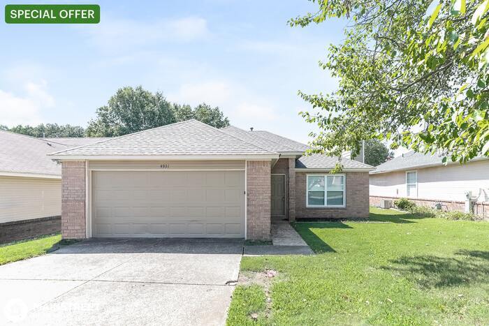 Primary Photo - 4931 Chamberlain Ln, Memphis, TN 38128