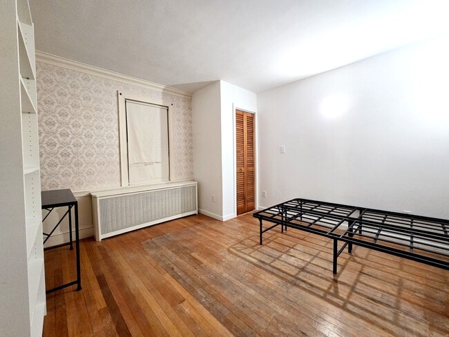 Building Photo - 60 Undine Rd