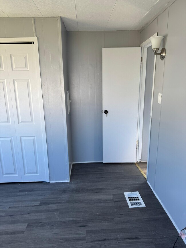 Foto del edificio - 6712 Stardust Ln