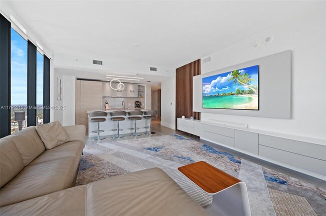 Foto del edificio - 650 NE 32nd St